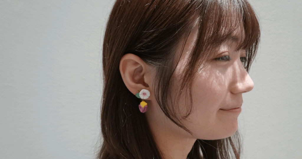 つまみ細工「サツマイモ(紅はるか)のピアス・イヤリング」アイキャッチ